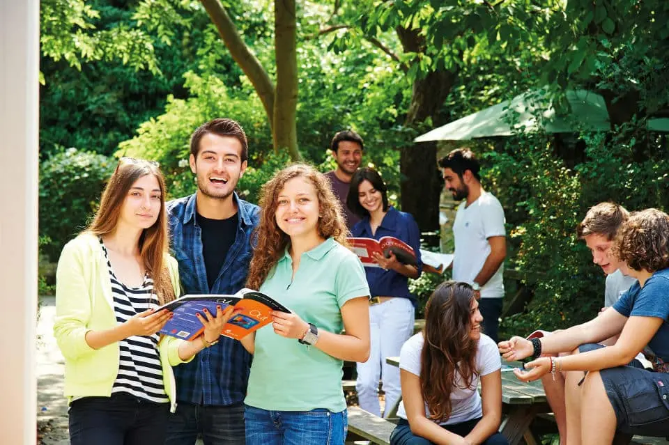 English courses in Cambridge for adults